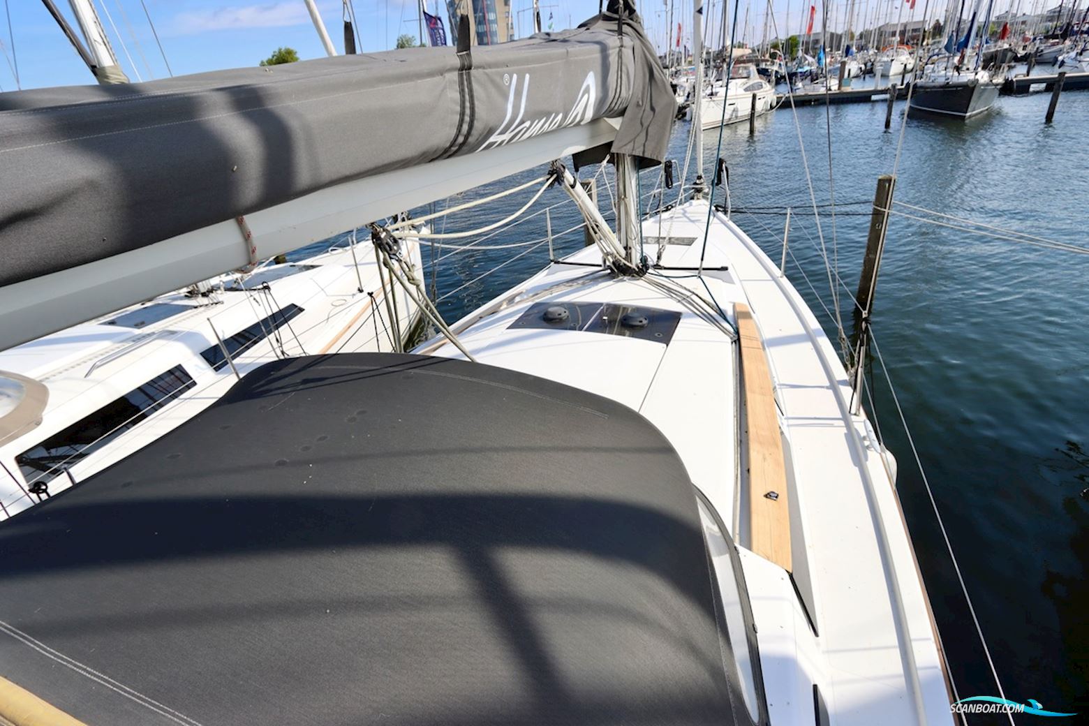 Hanse 345