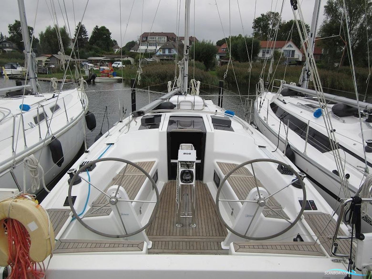 Hanse 348
