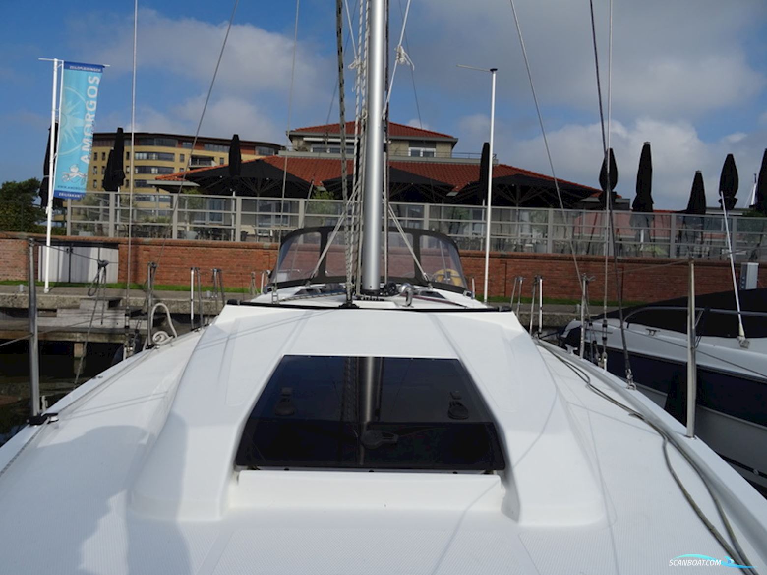 Hanse 348