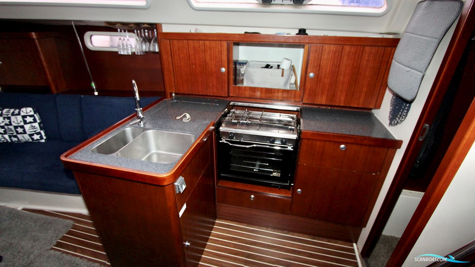 Hanse 350