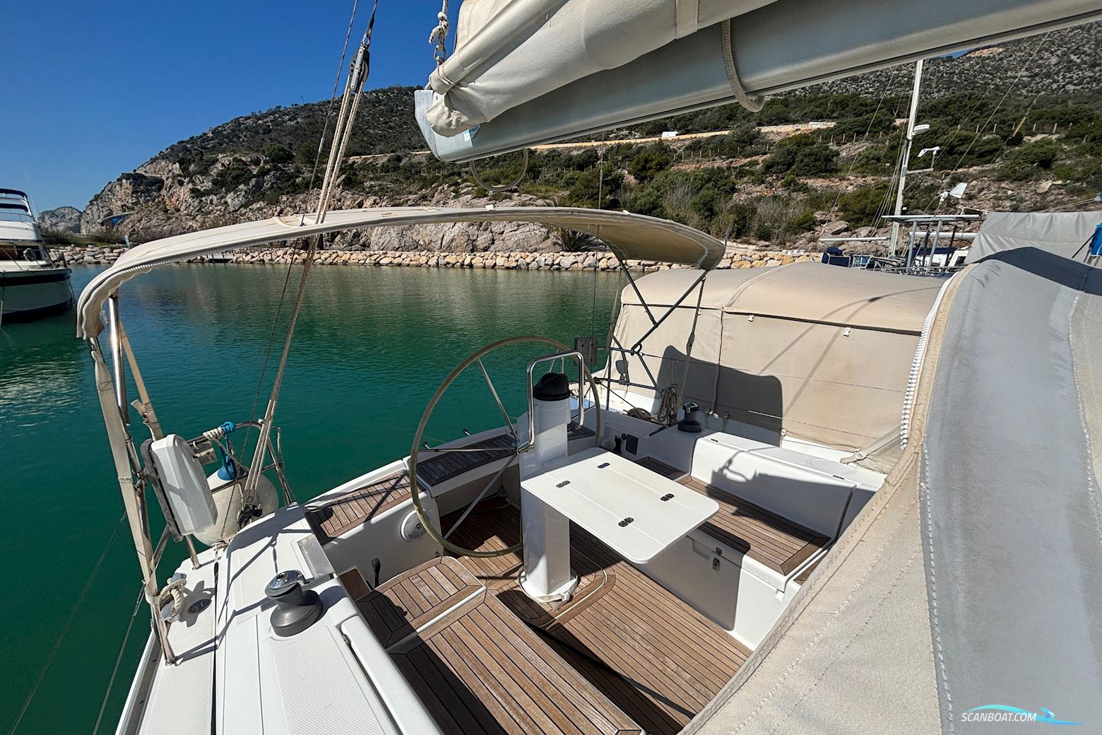 Hanse 370