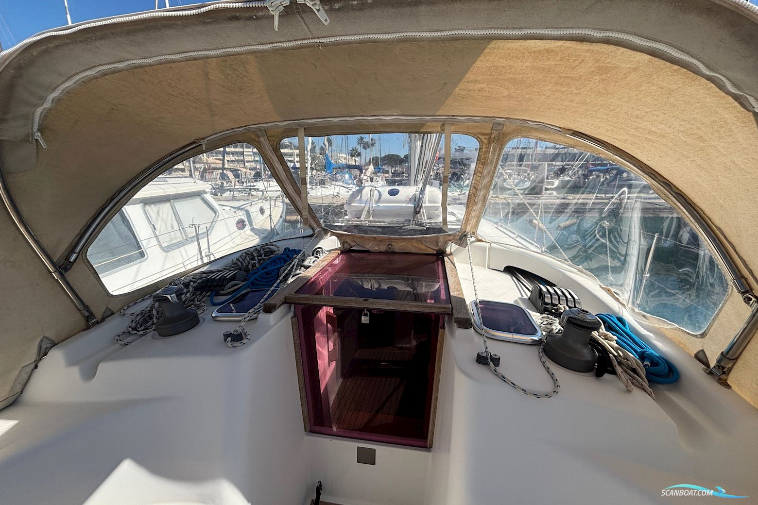 Hanse 370