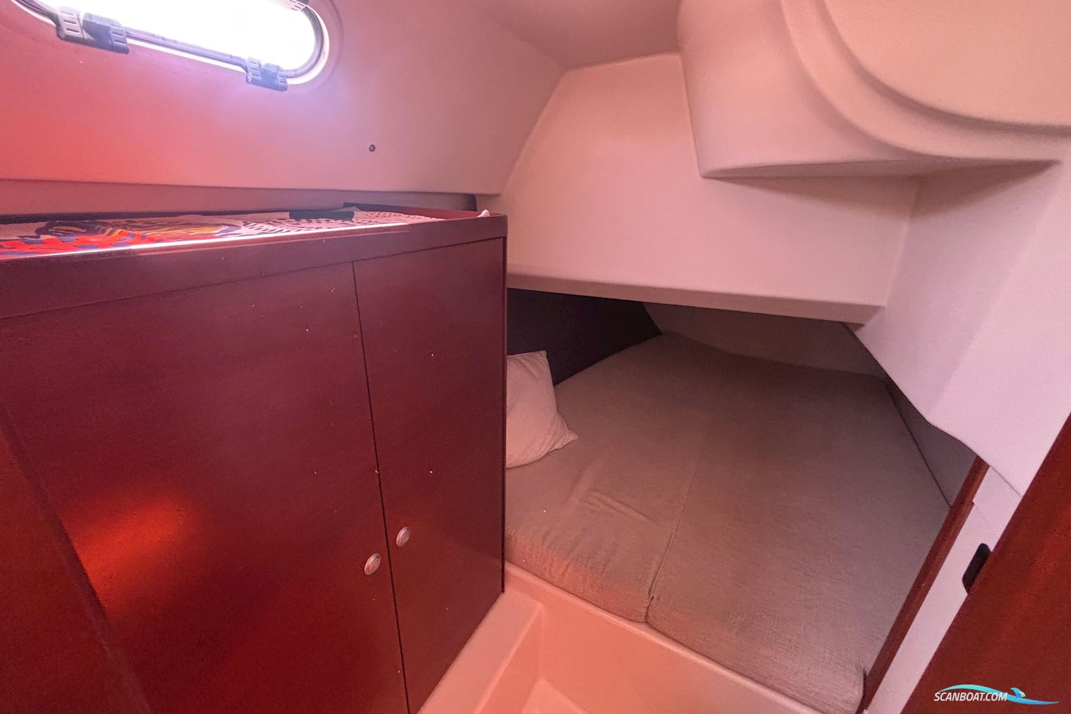 Hanse 370