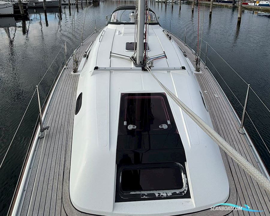 Hanse 370