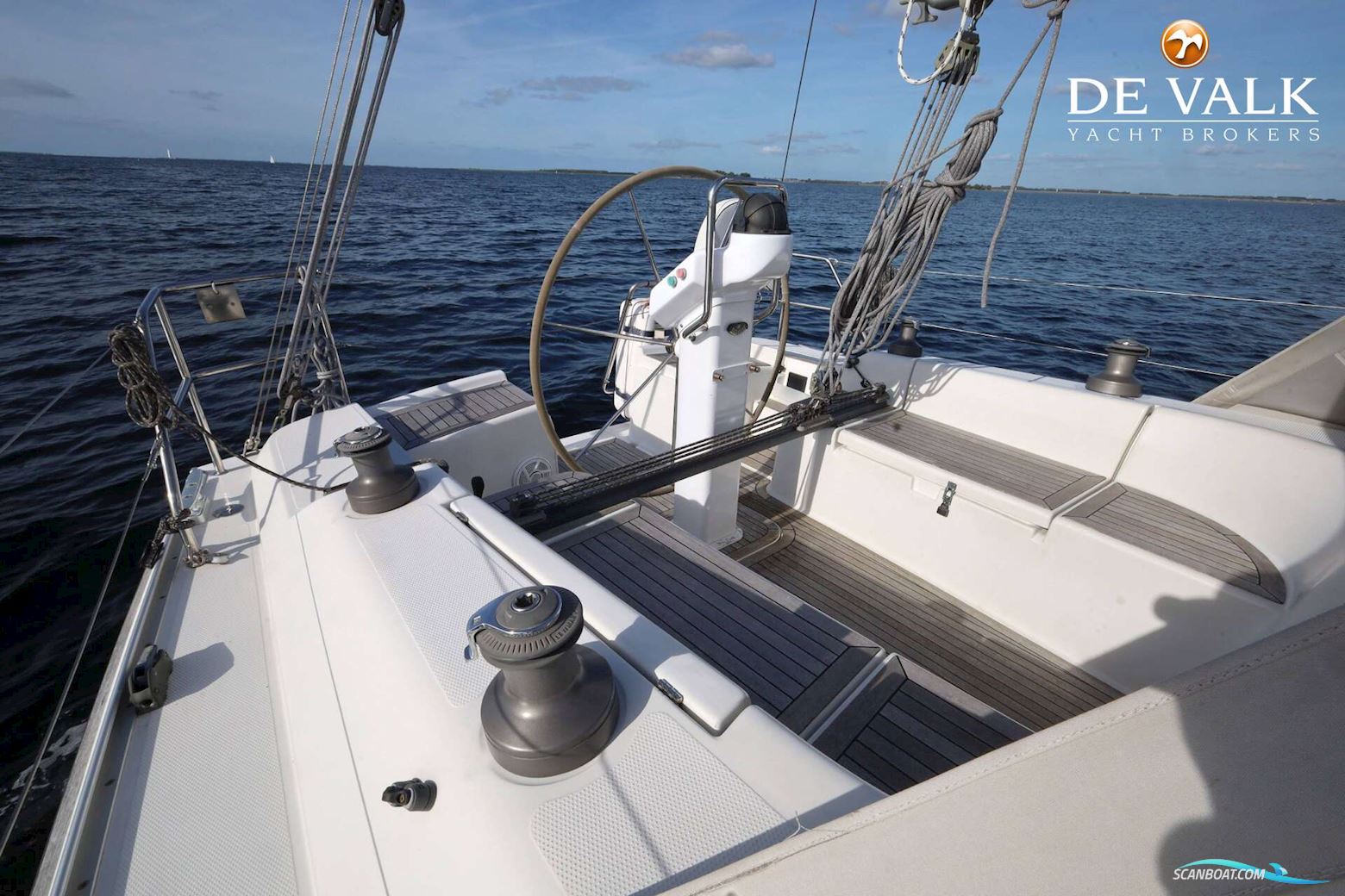 Hanse 370