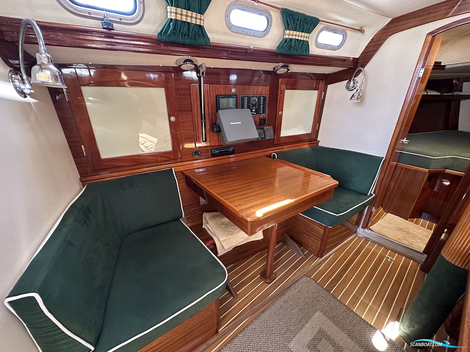 Hanse 371