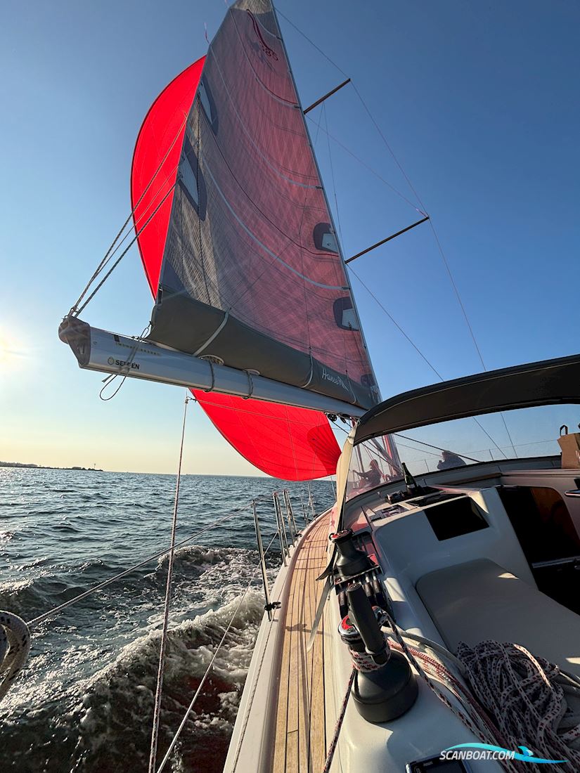Hanse 385