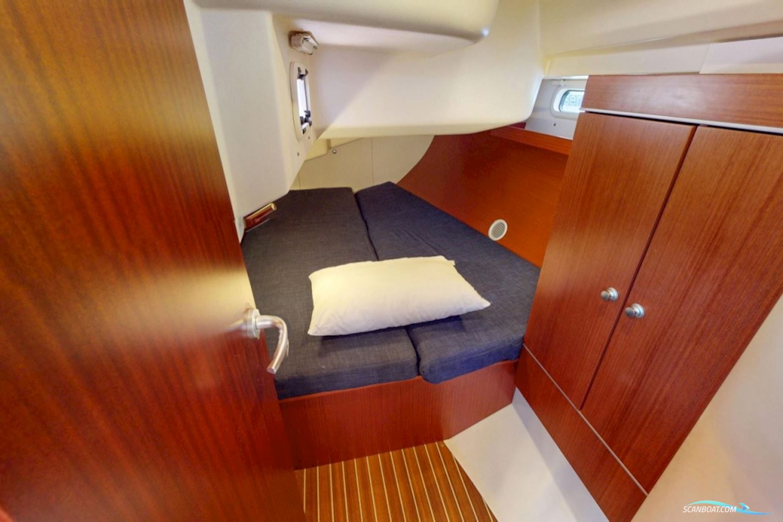 Hanse 385