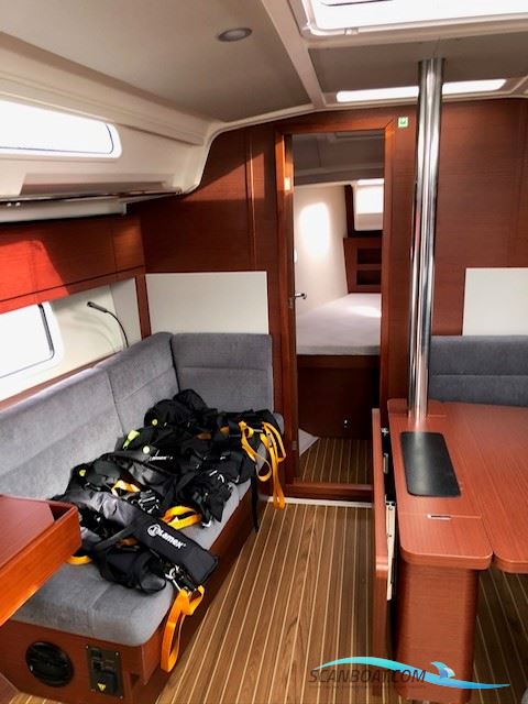 Hanse 388