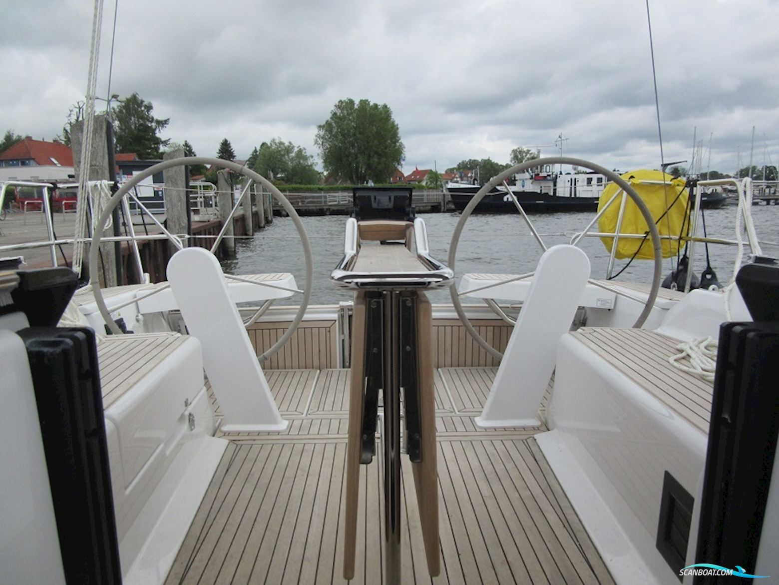 Hanse 388