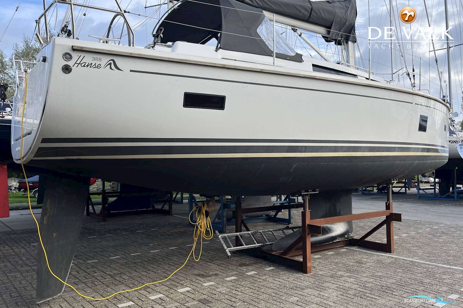 Hanse 388