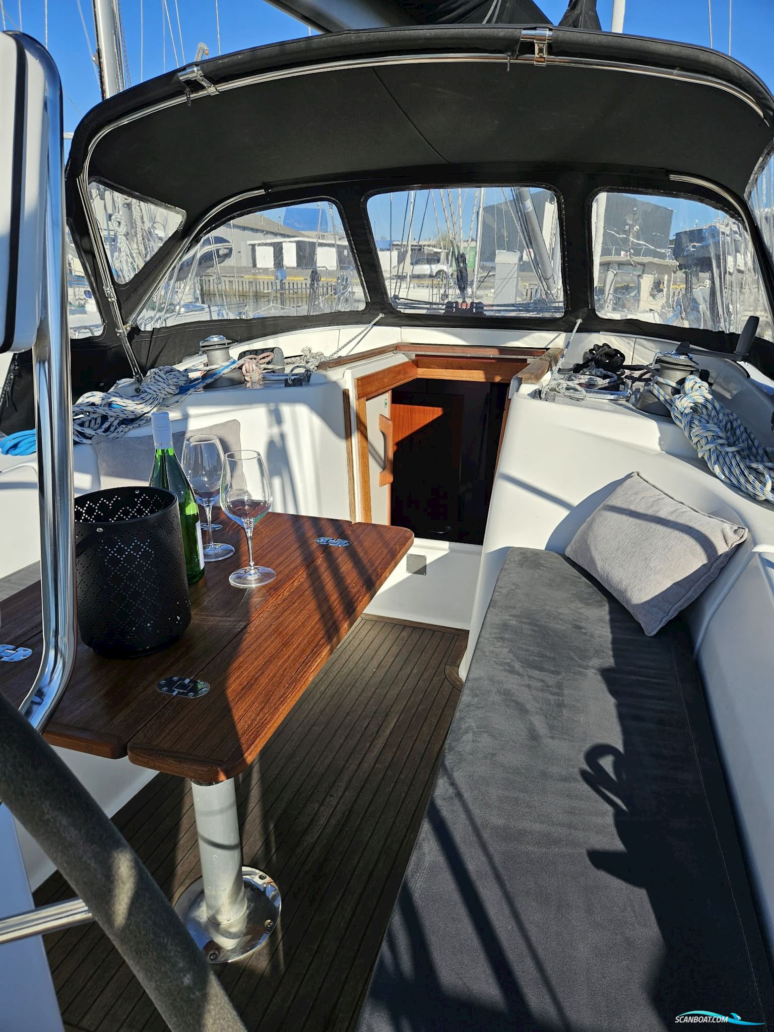 Hanse 400