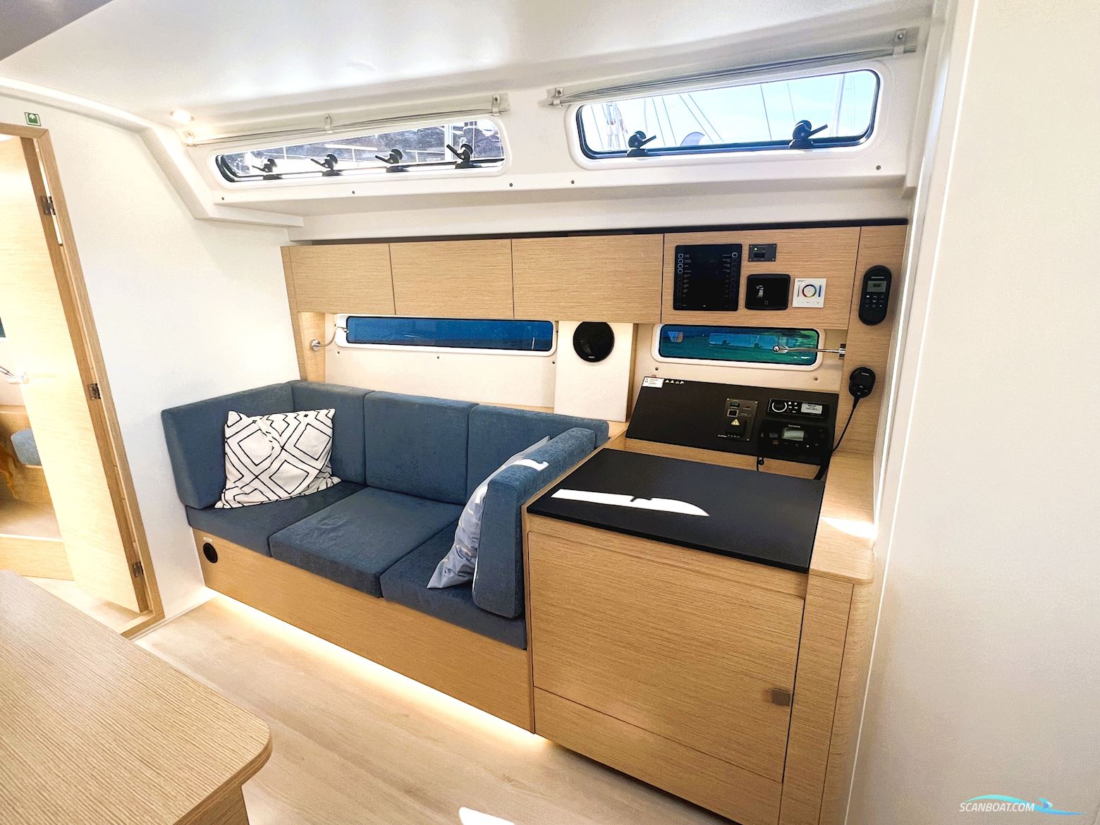 Hanse 410 Neu Auf Bestellung, Segelklar zu Wasser Inkl. Primer & Antif