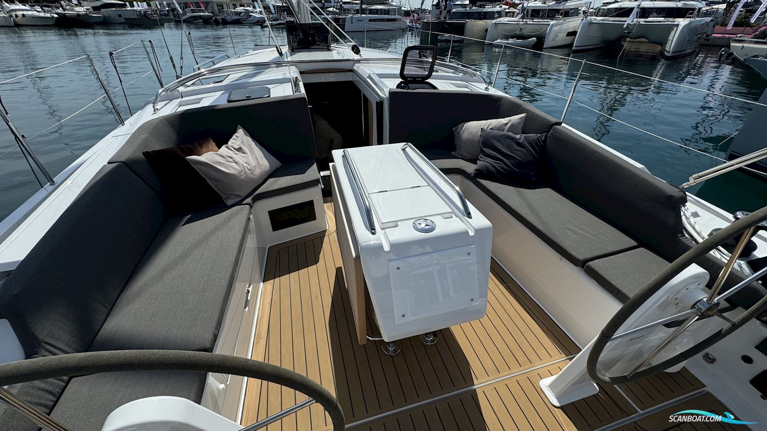 Hanse 410 NEU m. vielen Extras, frei anpassbar