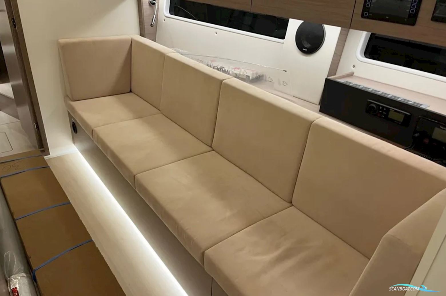 Hanse 410