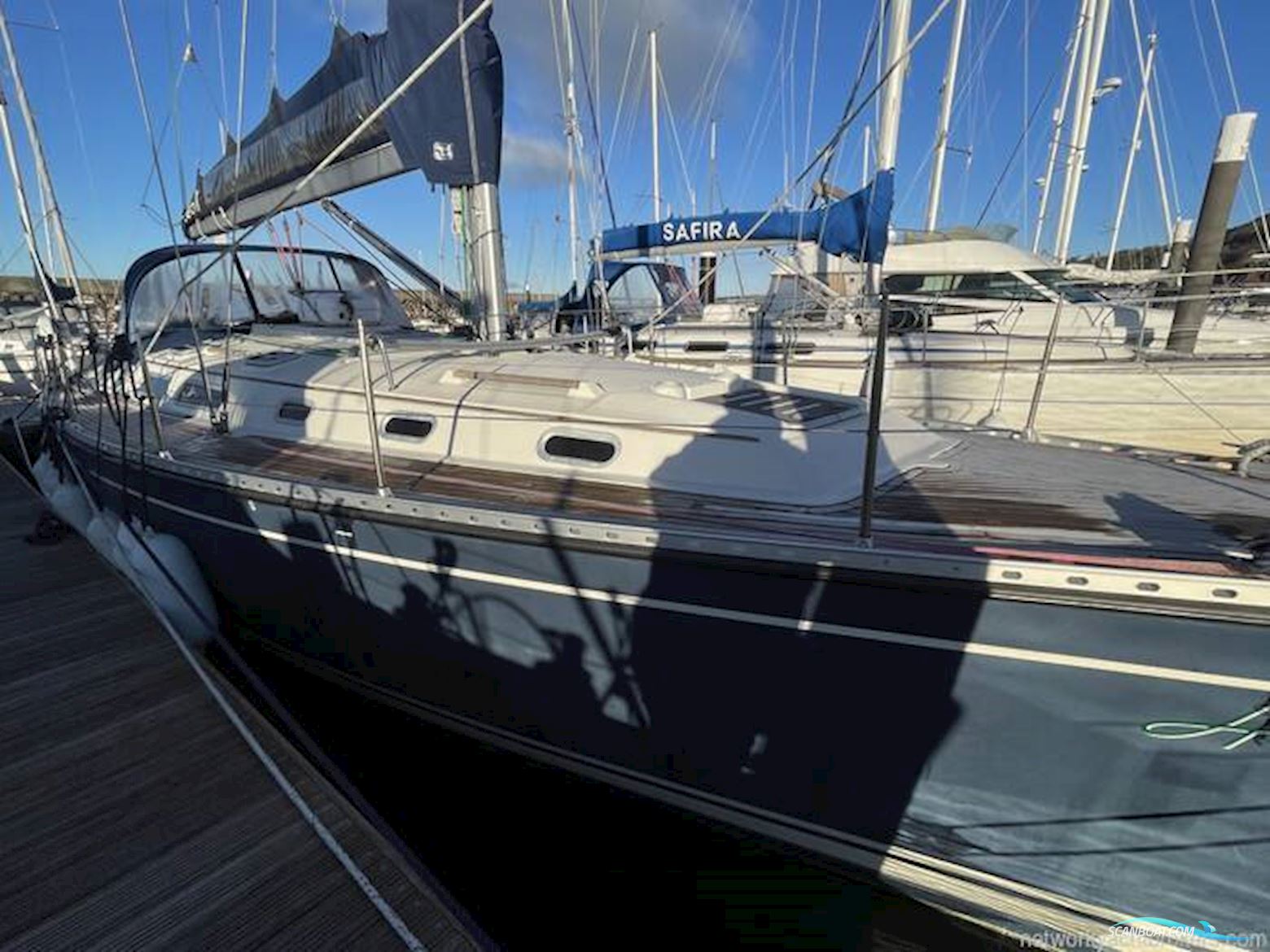 Hanse 411