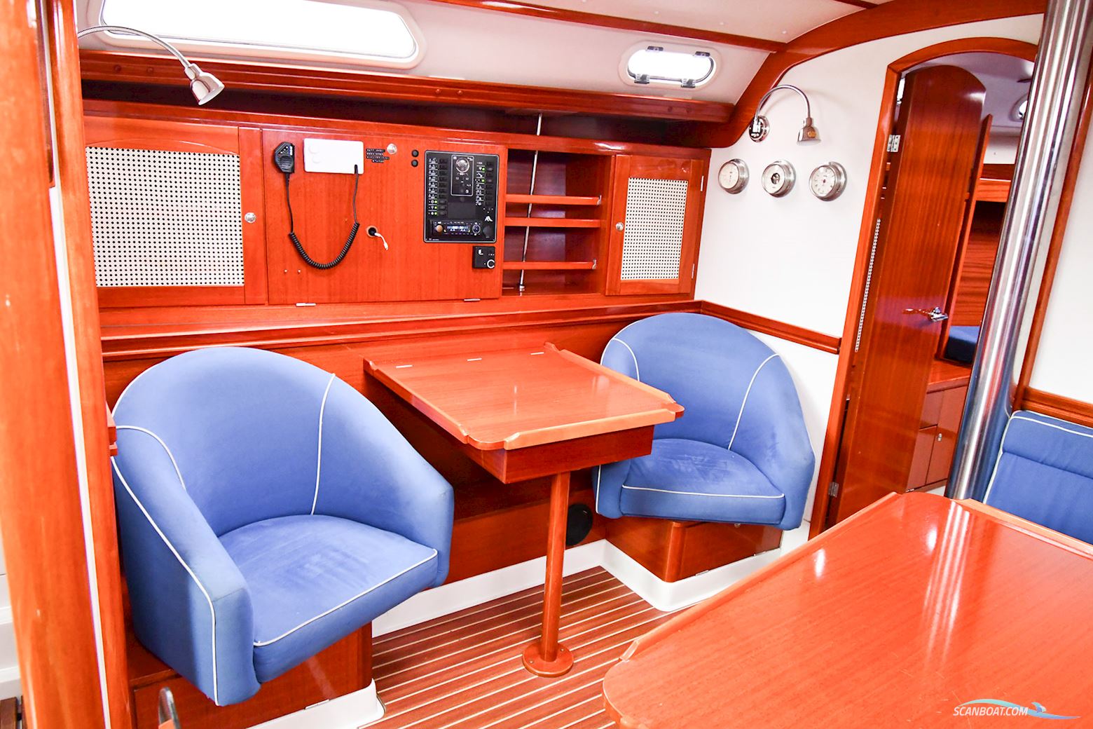 Hanse 411