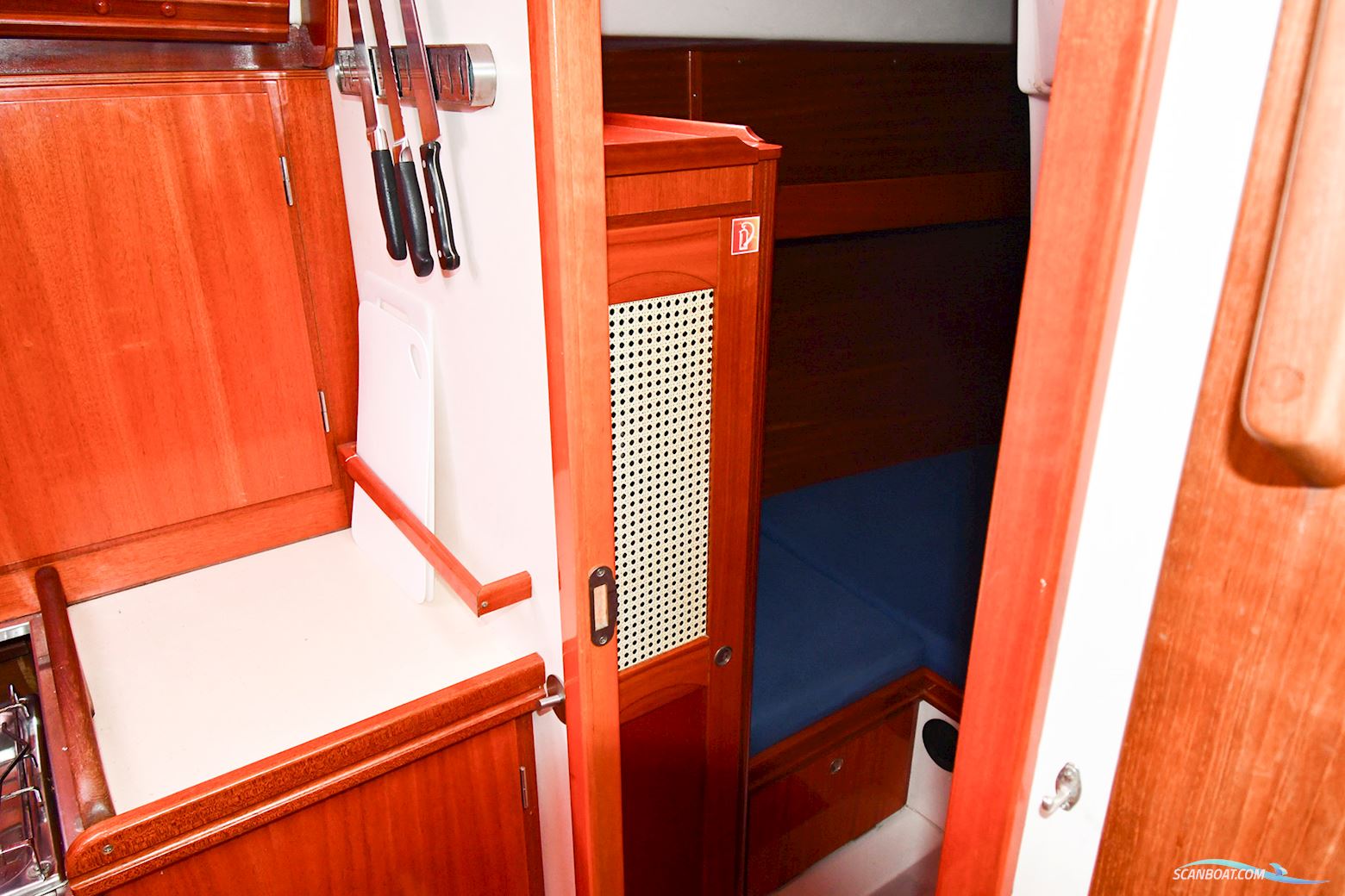 Hanse 411
