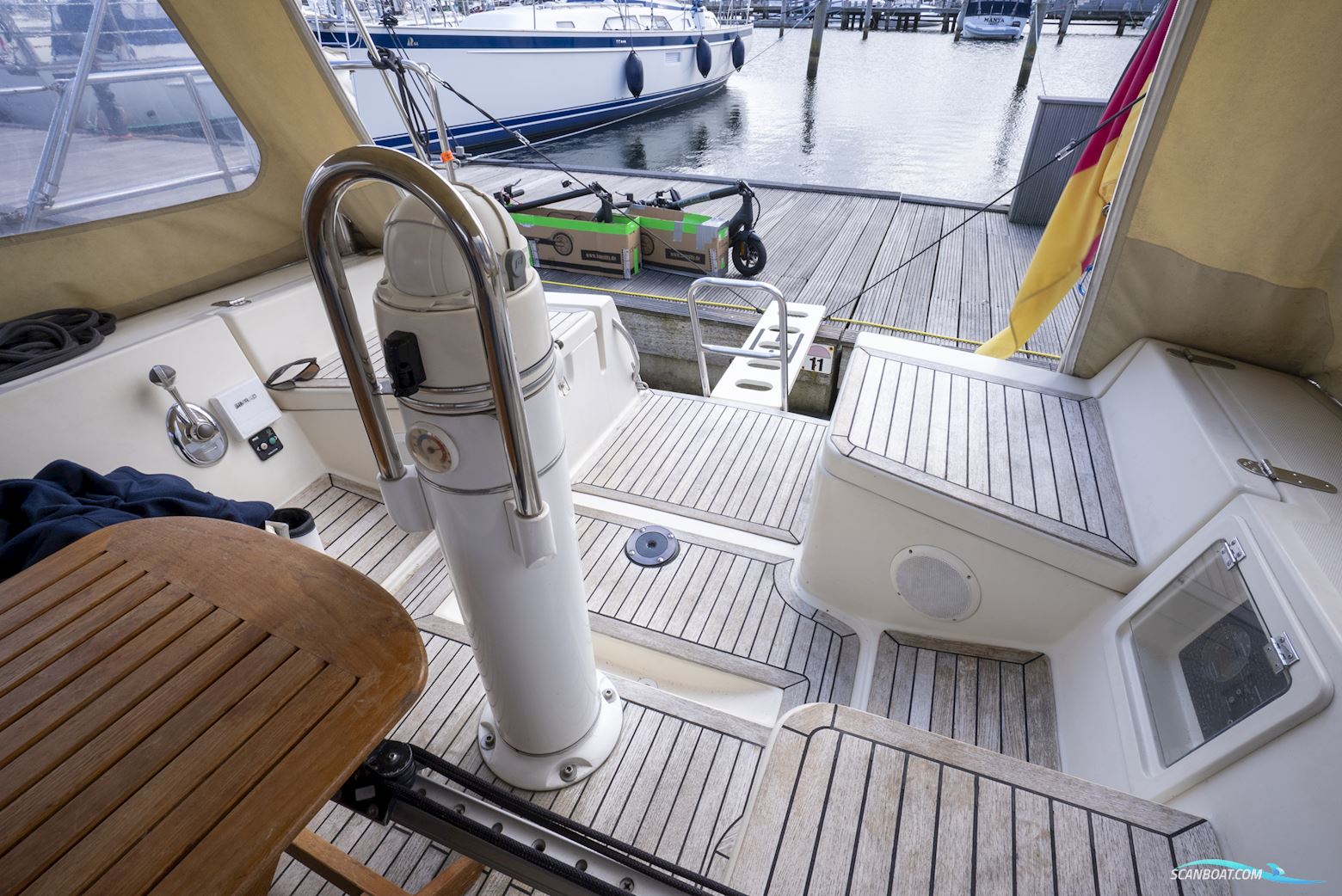 Hanse 411