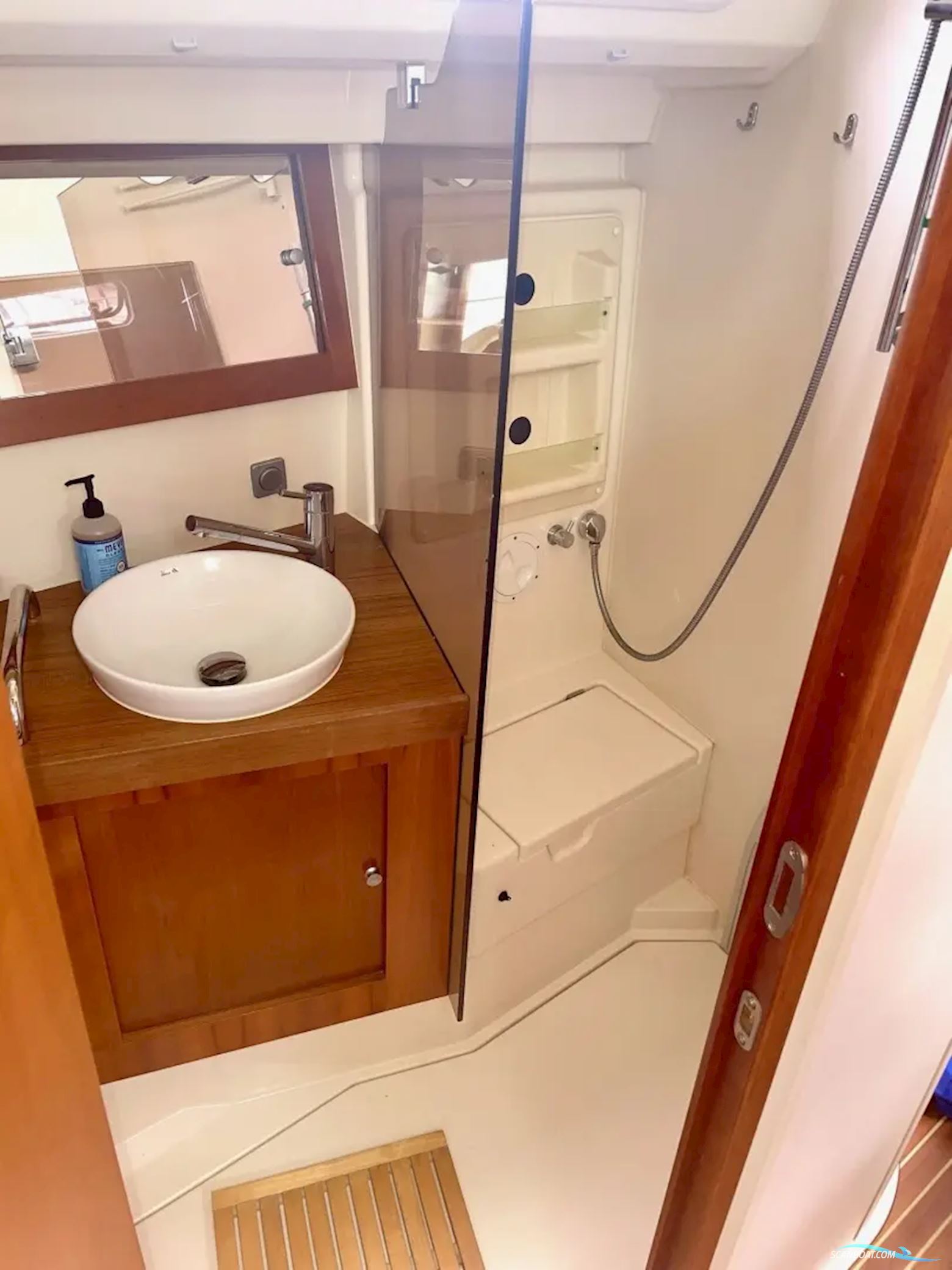 Hanse 415