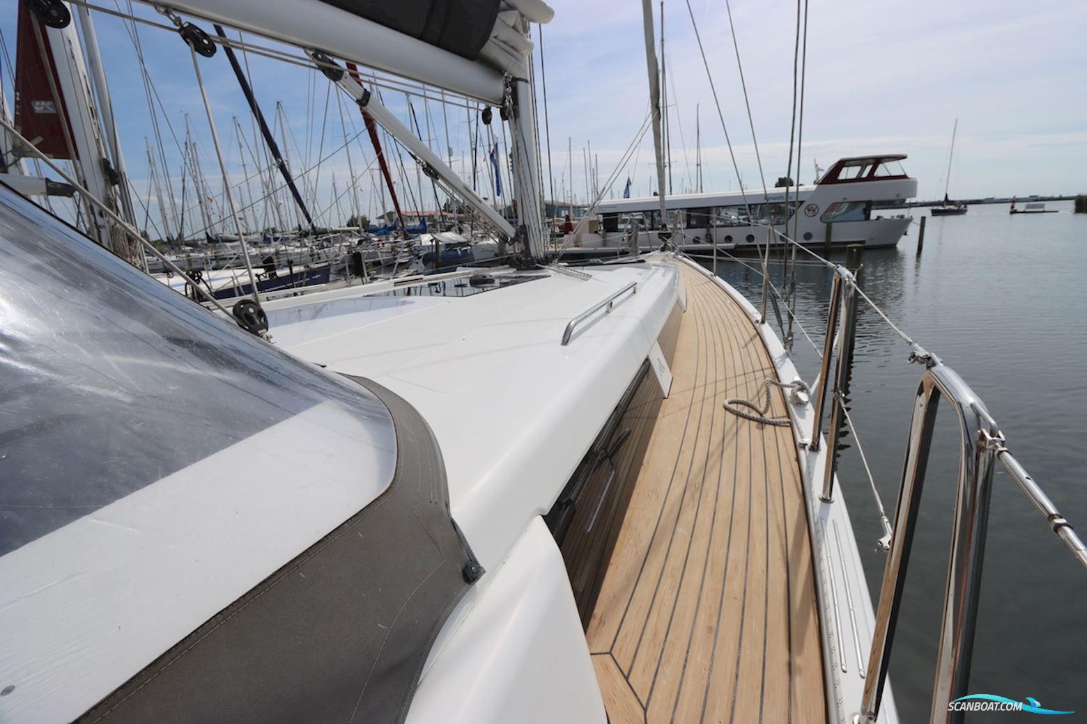Hanse 418