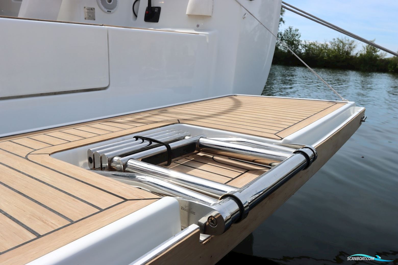 Hanse 418