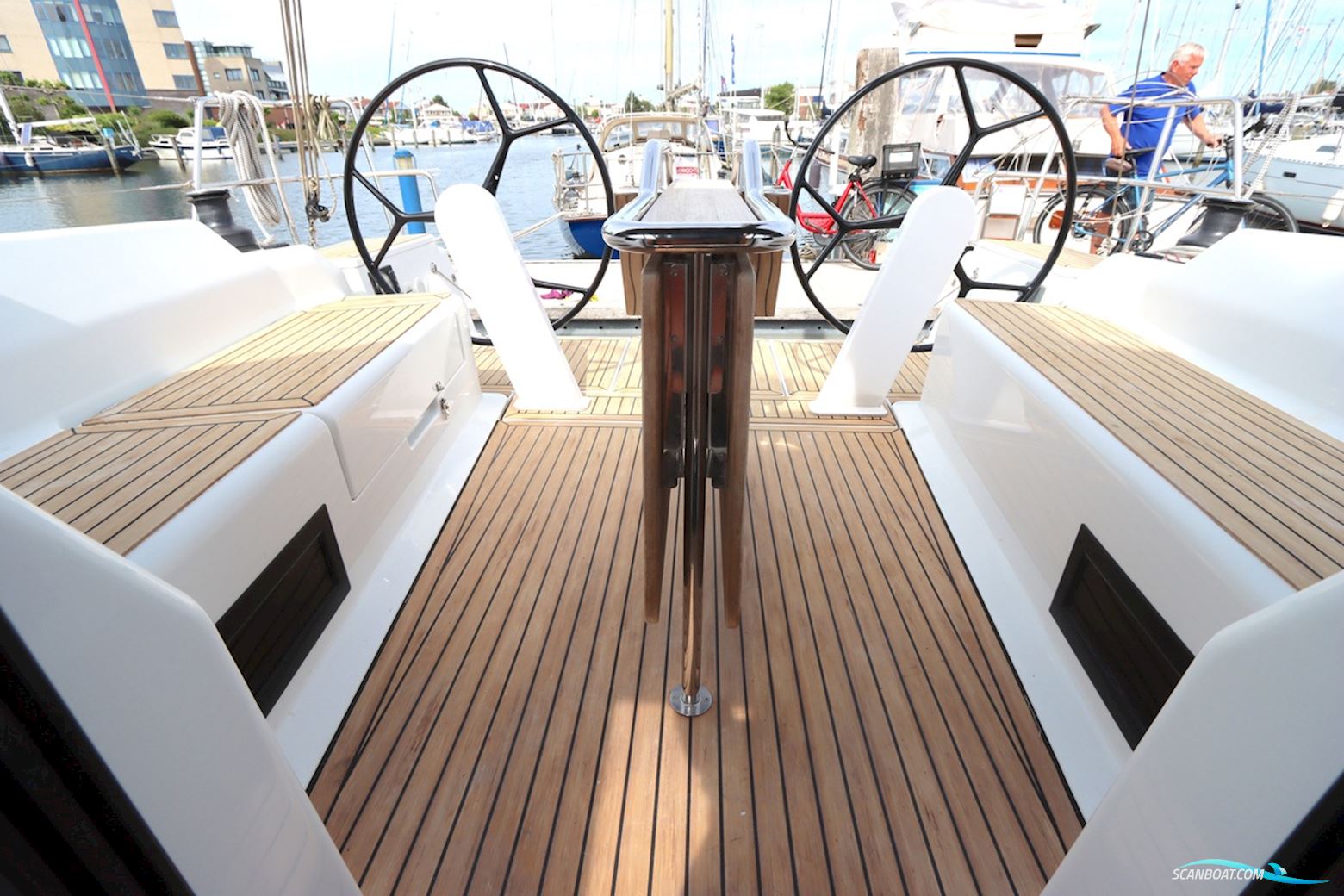 Hanse 418