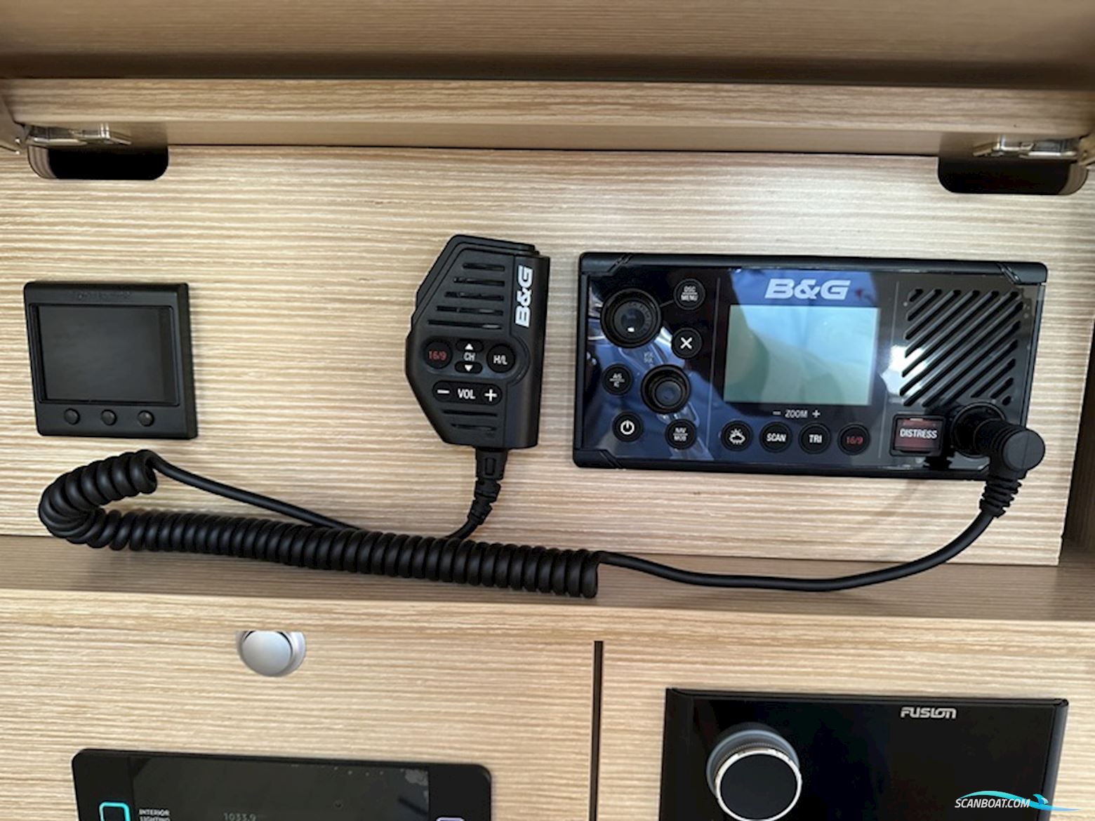 Hanse 418
