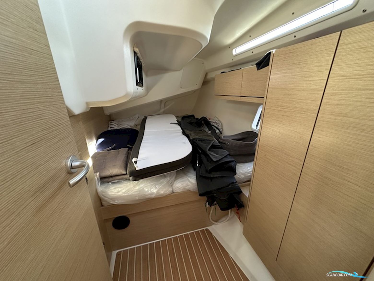 Hanse 418