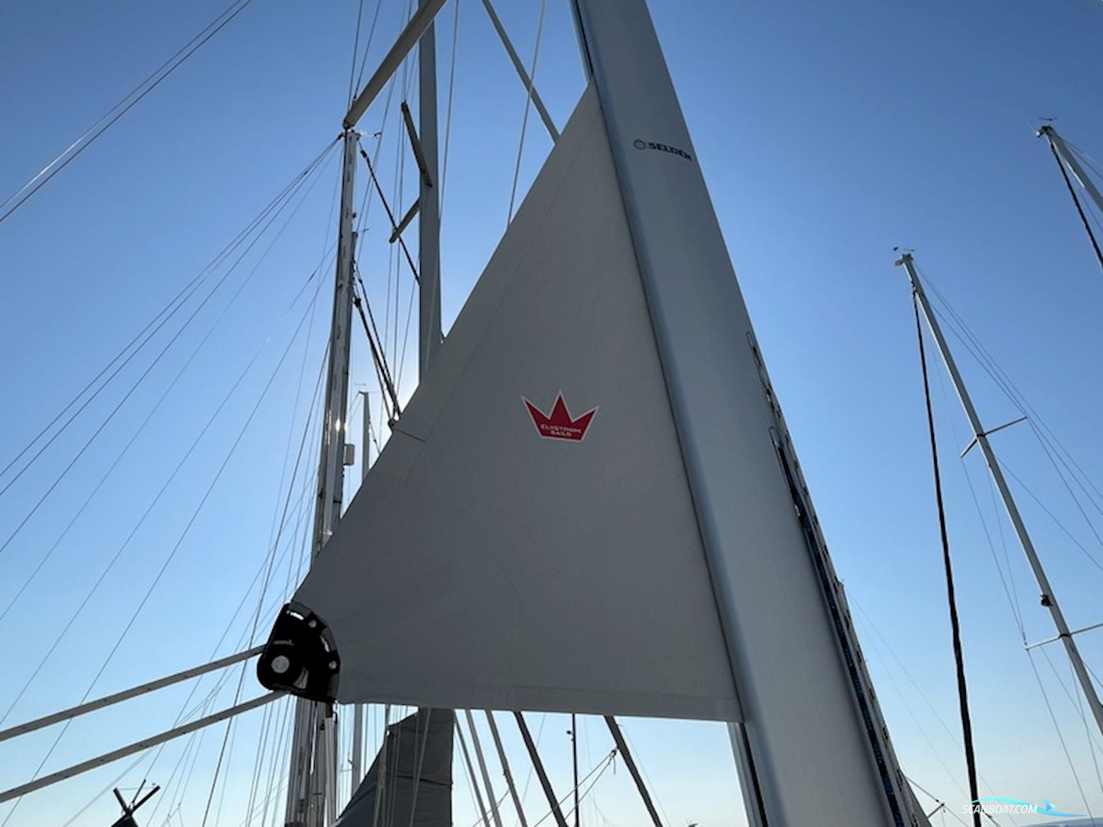 Hanse 418