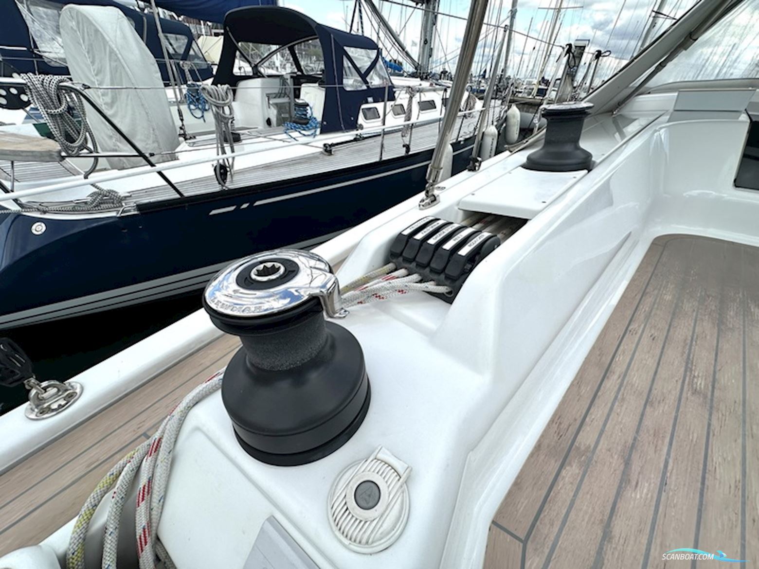Hanse 418