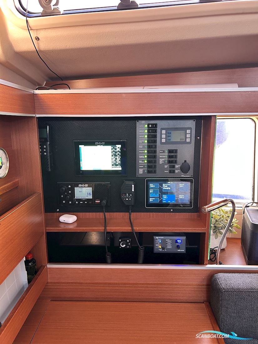 Hanse 445