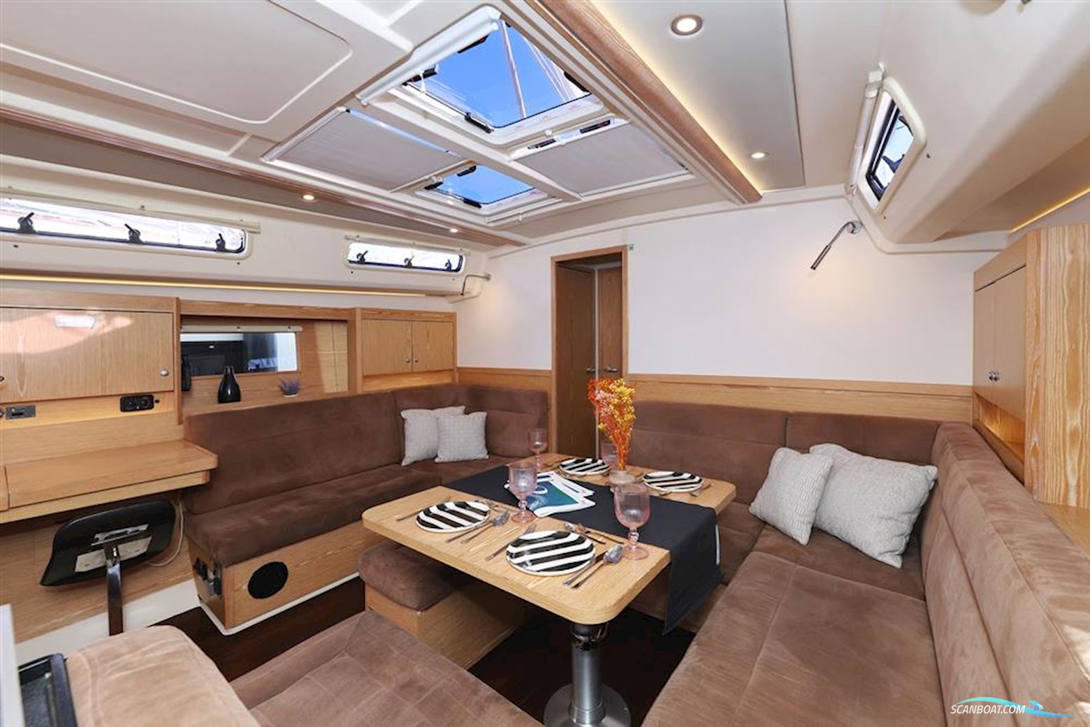 Hanse 455