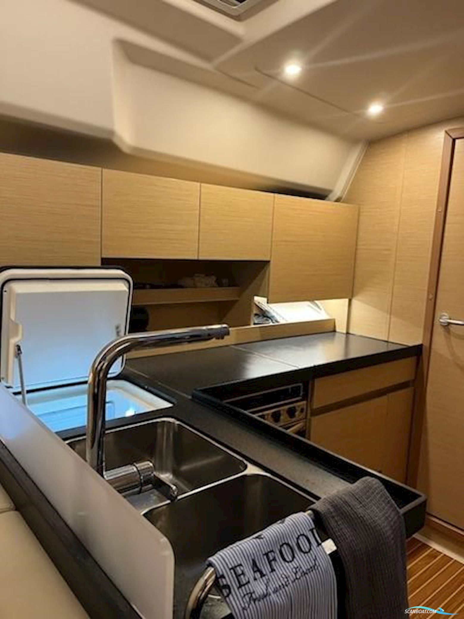 Hanse 458