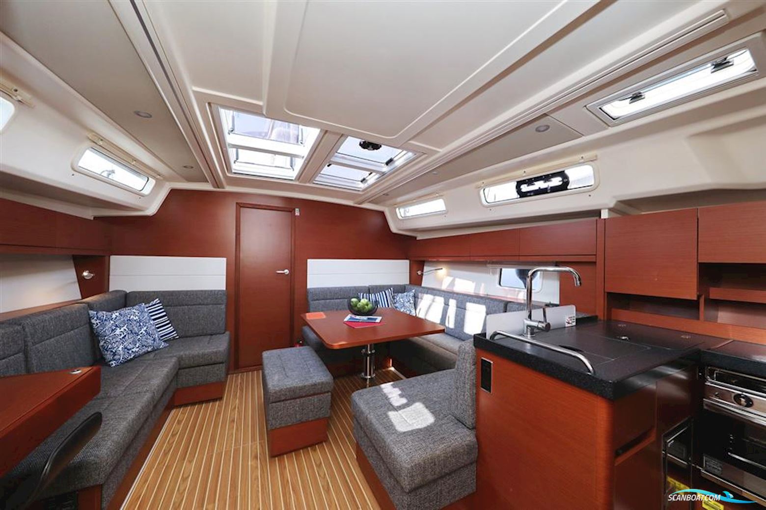 Hanse 458