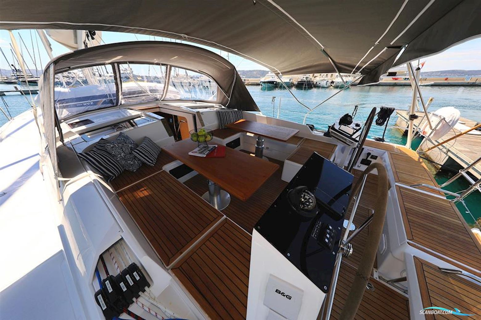 Hanse 460