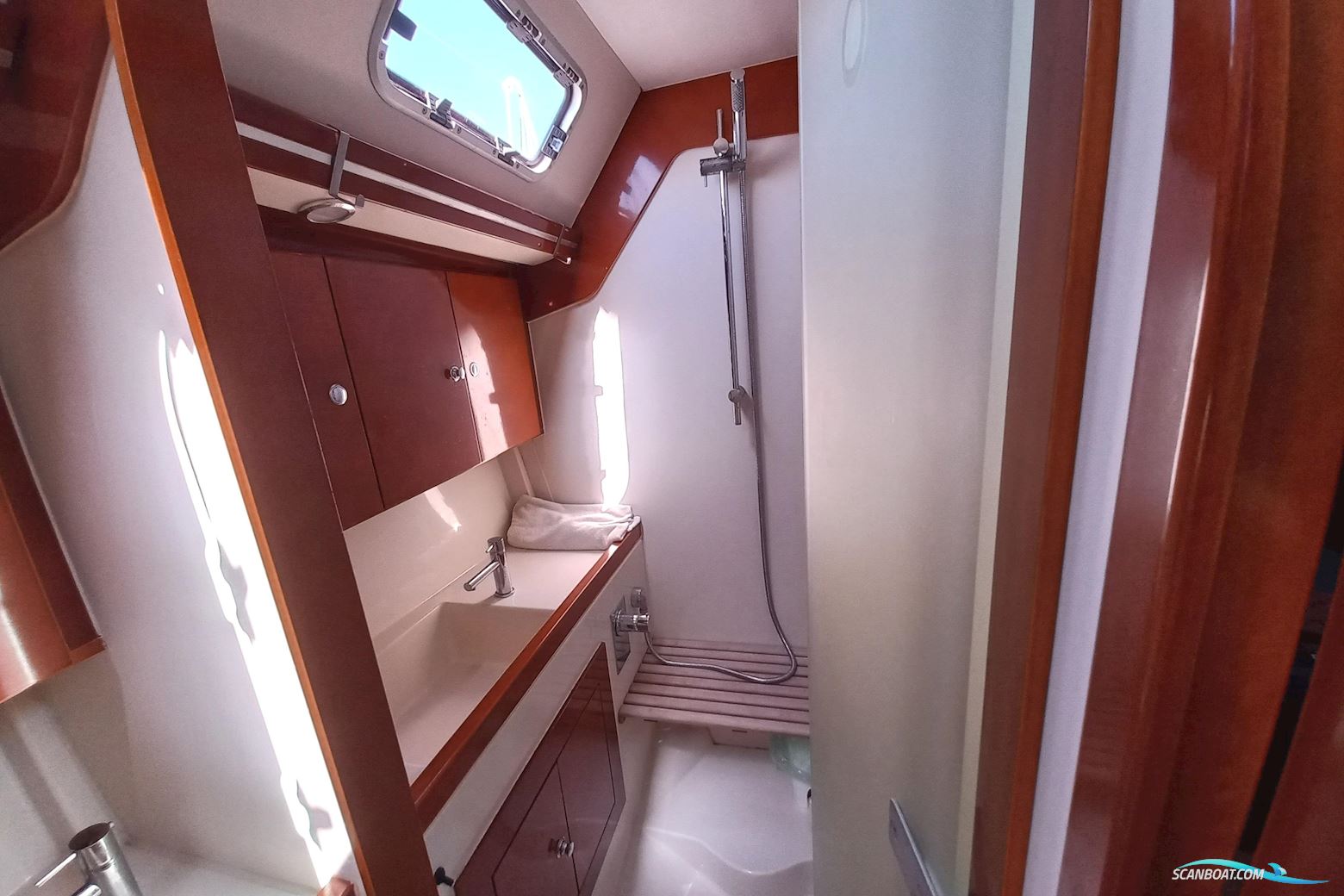 Hanse 461