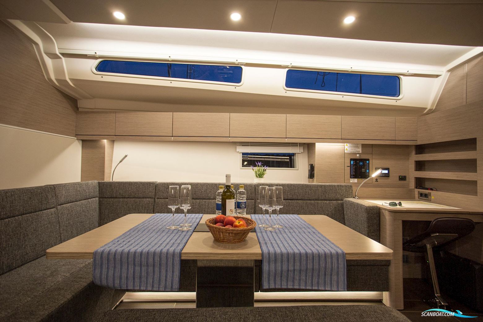Hanse 508