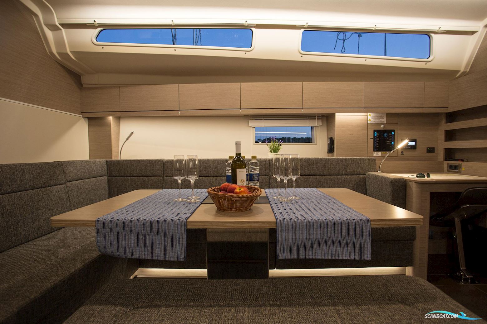 Hanse 508