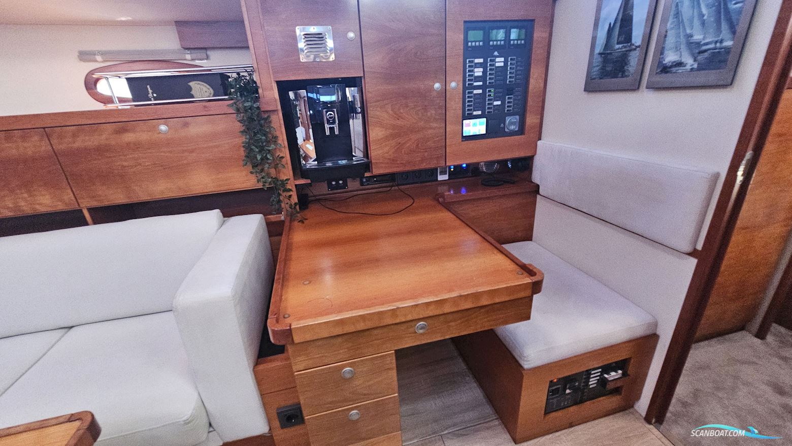 Hanse 531 E