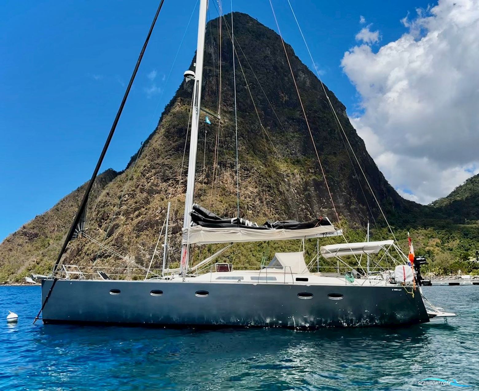 Hanse 531 E