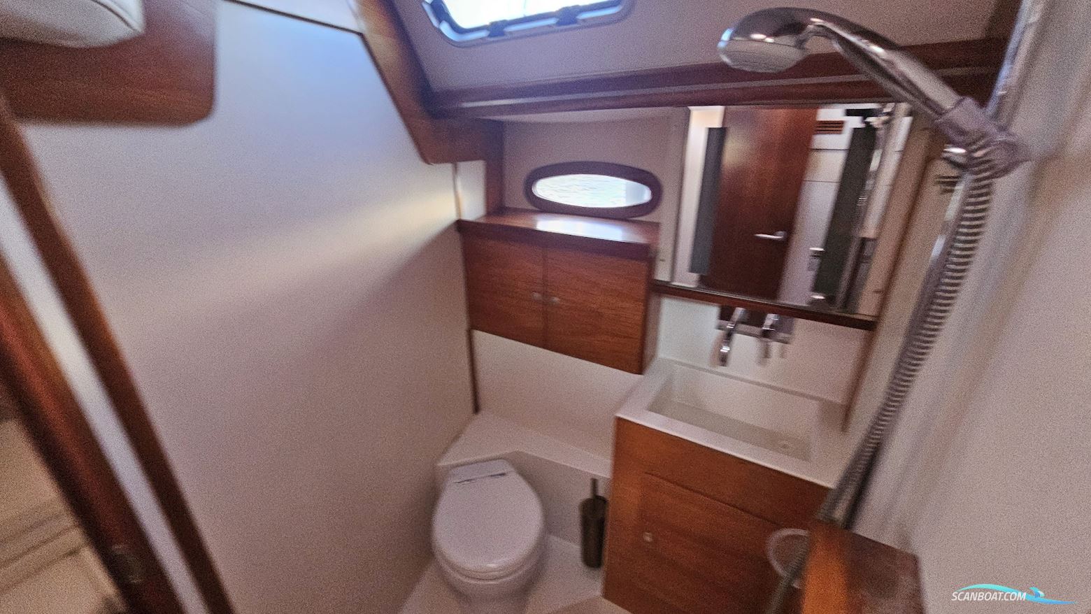 Hanse 531 E