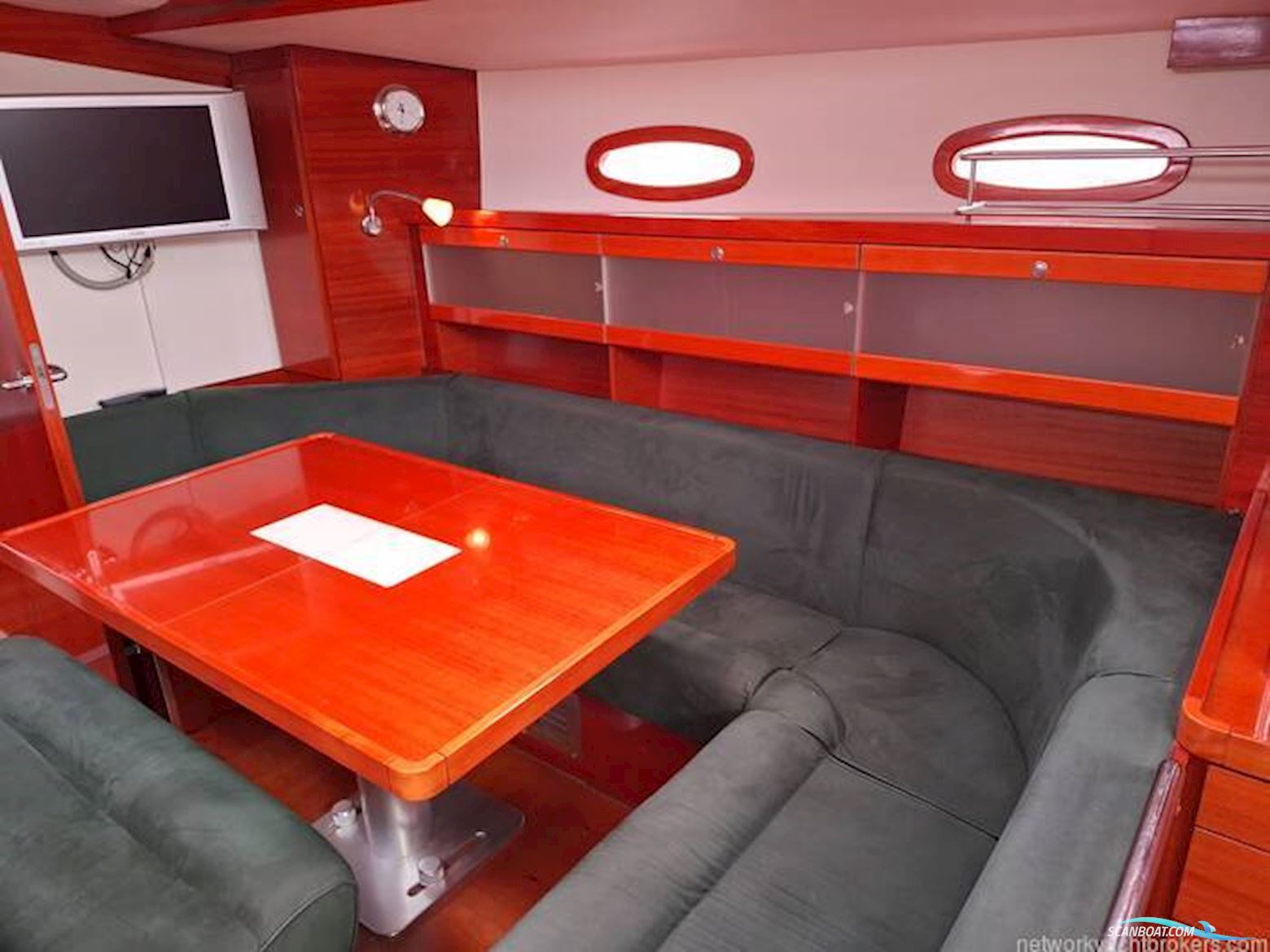 Hanse 531
