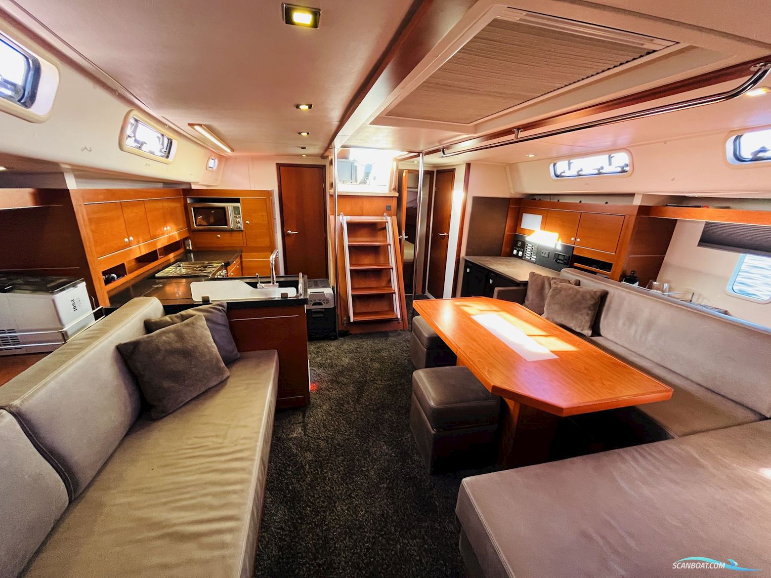 Hanse 545