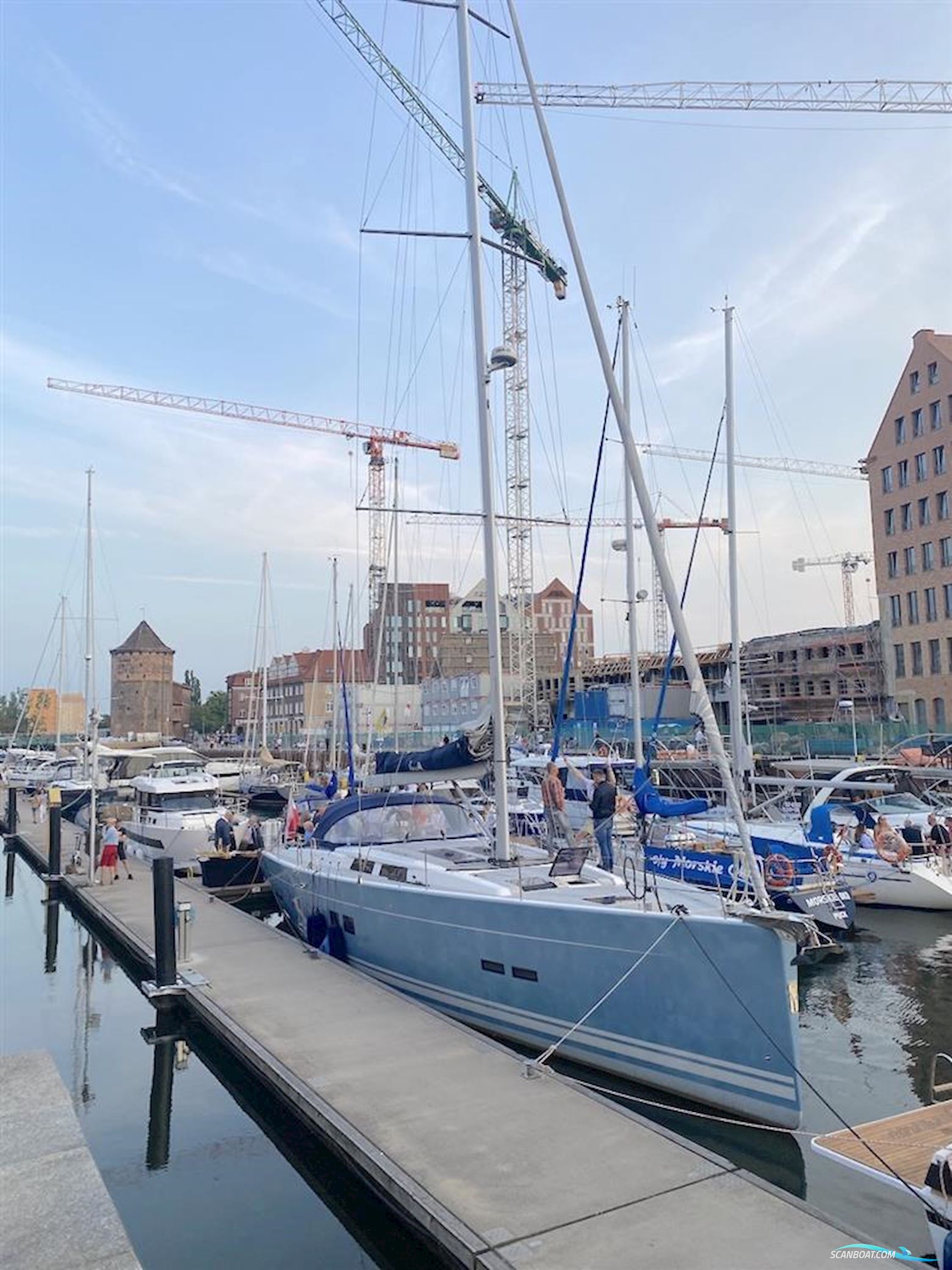 Hanse 575
