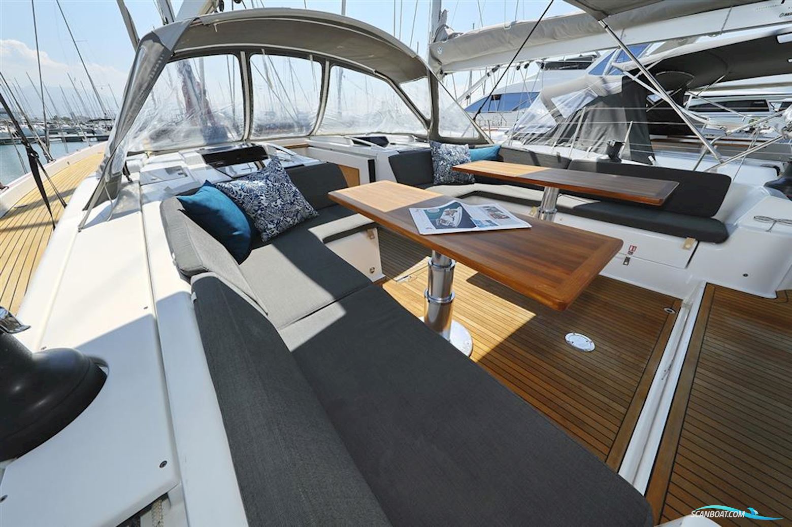 Hanse 588