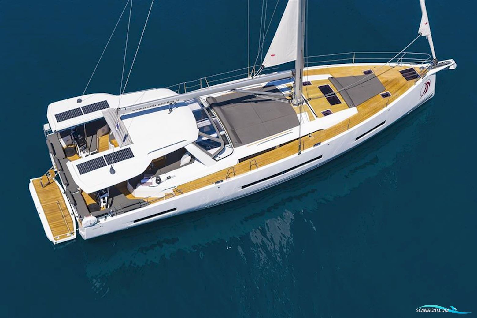 Hanse 590