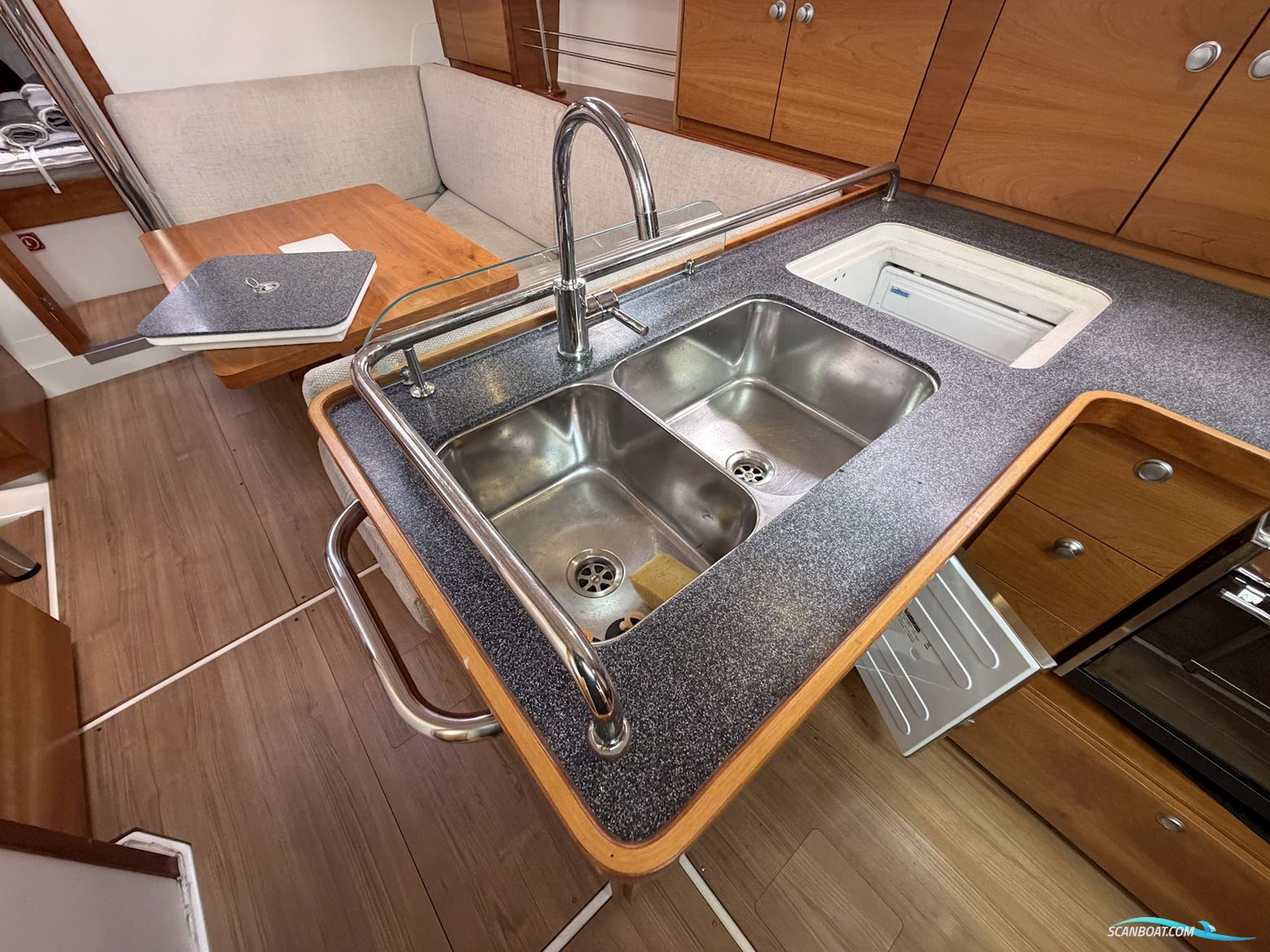 Hanse Hanse 370