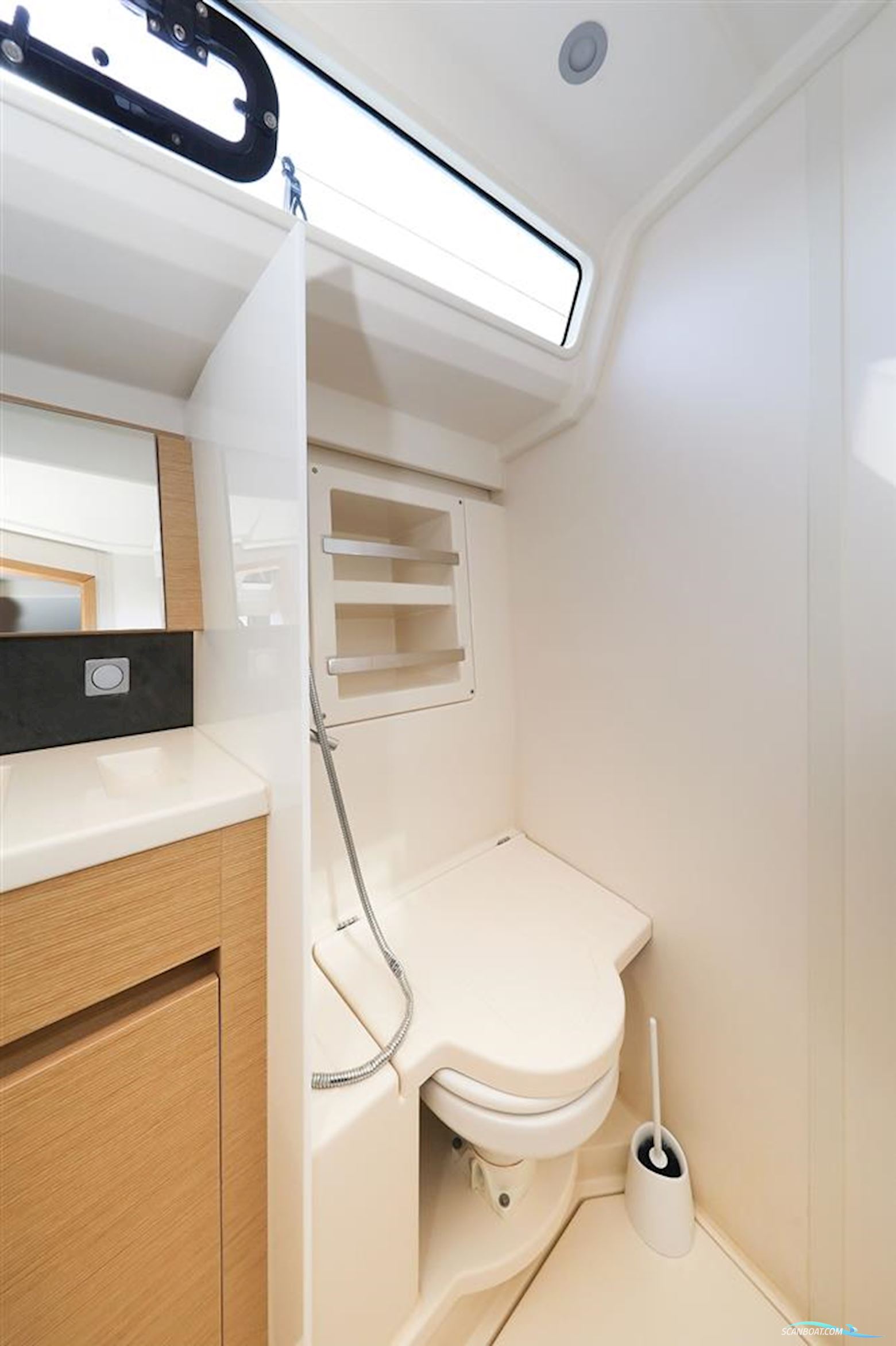 Hanse Yachts 418