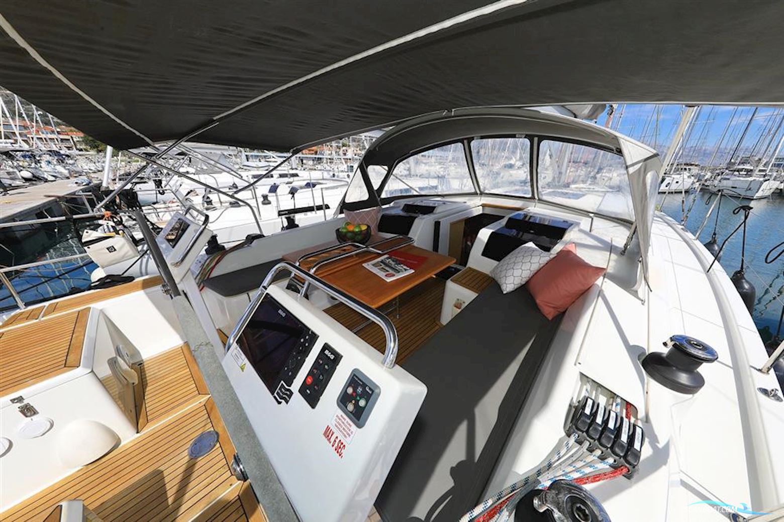 Hanse Yachts 455